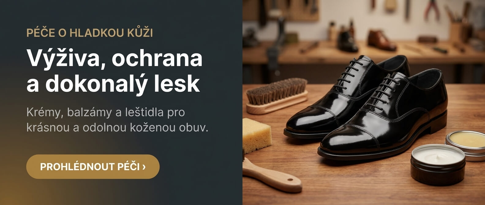 Péče o hladkou koženou obuv s černými botami, krémem, voskem a kartáčem