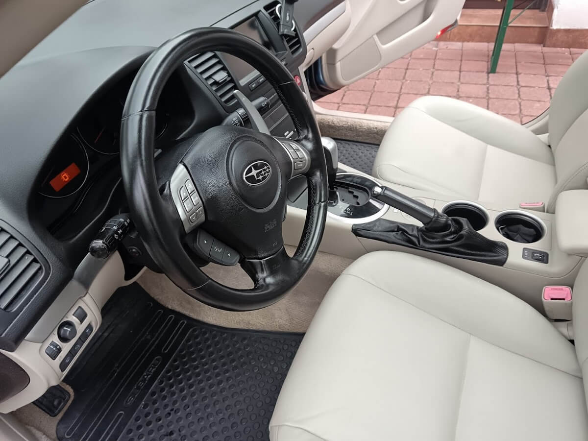 Volant Momo Volvo V90 po opravě se Sadou na kožené volanty2