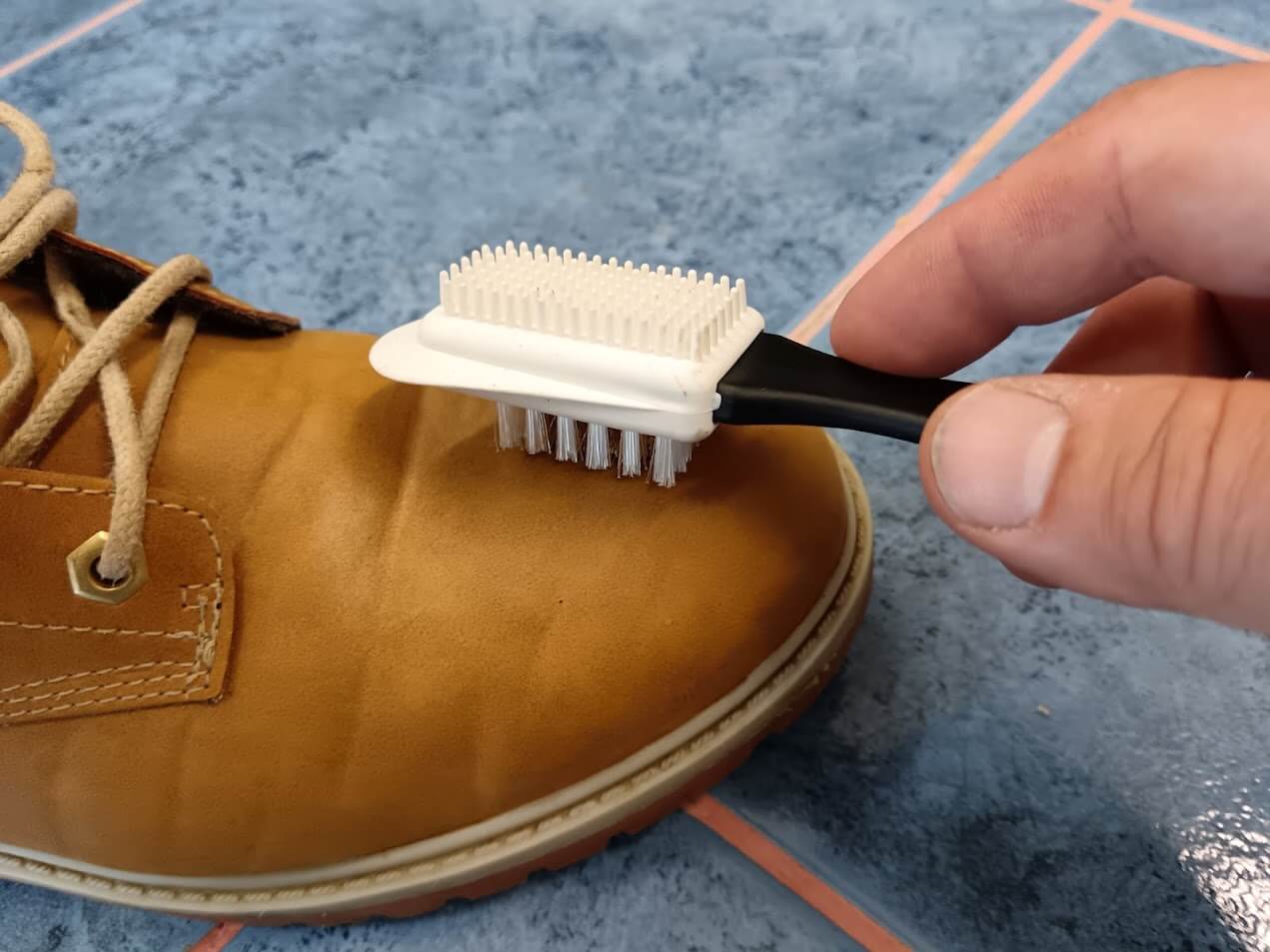 Kartáčování boty s kartáčkem Deluxe - detail